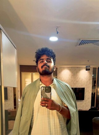 Yokeshwaran V