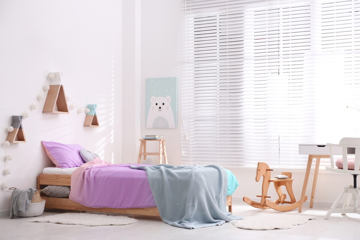 Subtle White Blinds for Kids Room Subtle White Blinds for Kids Room