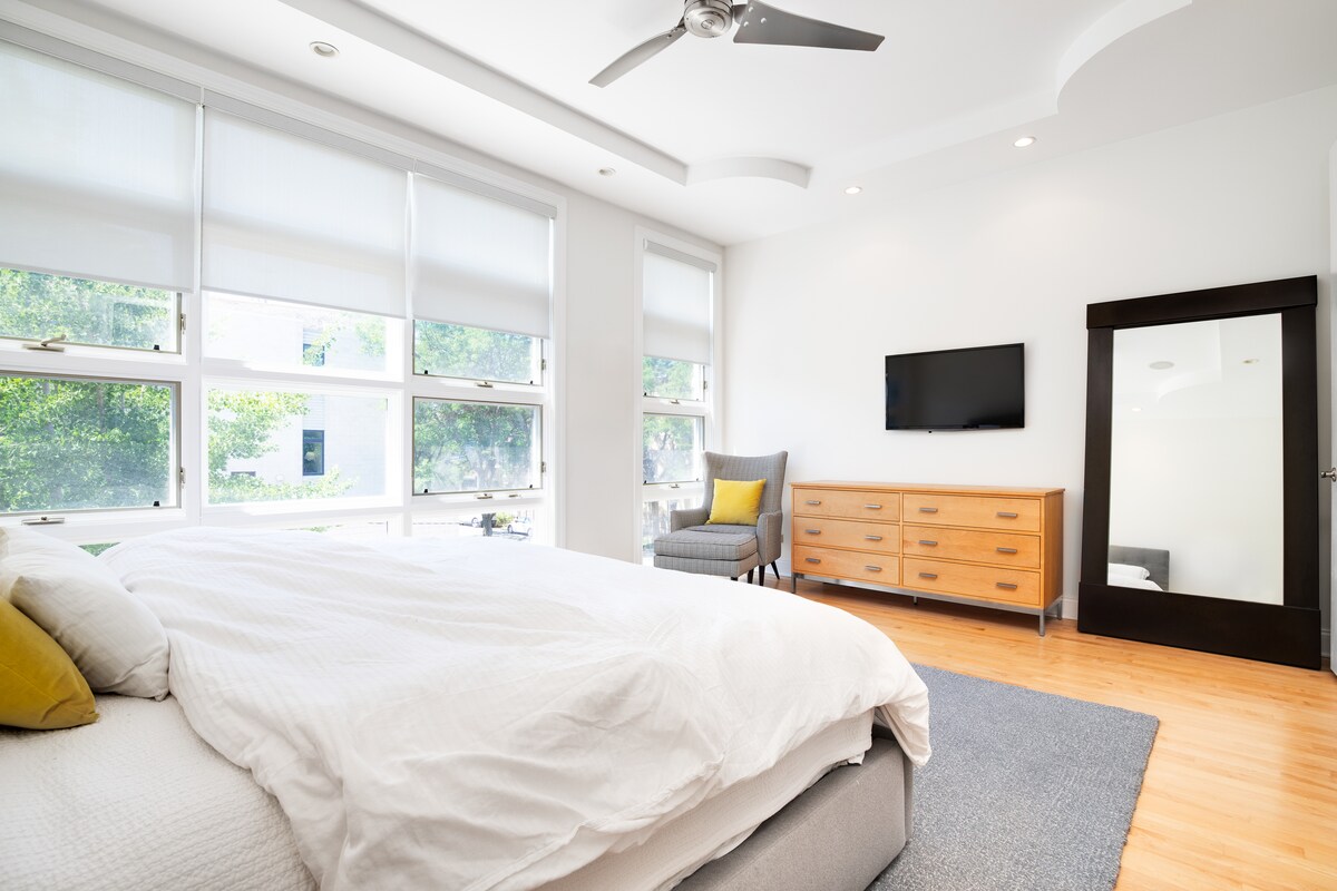 Subtle POP Design for Master Bedroom Subtle POP Design for Master Bedroom