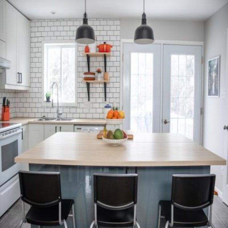 Modern Farmhouse Kitchen Tile