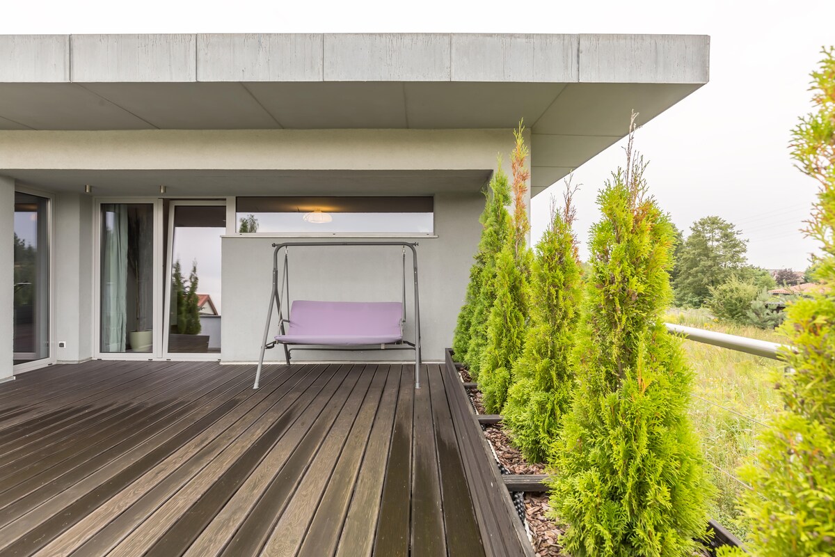 Cosy Balcony Design with Panels Cosy Balcony Design with Panels