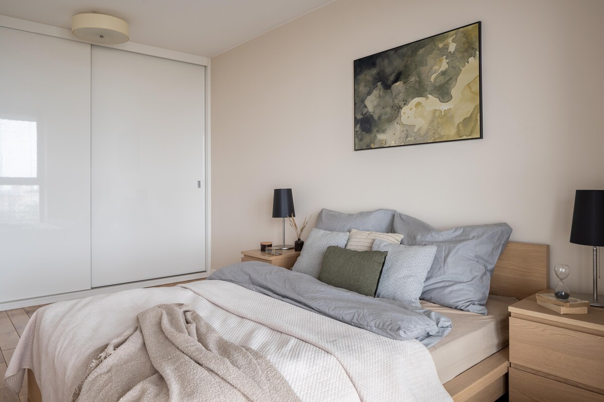 Relaxing slim sliding door wardrobe Relaxing slim sliding door wardrobe