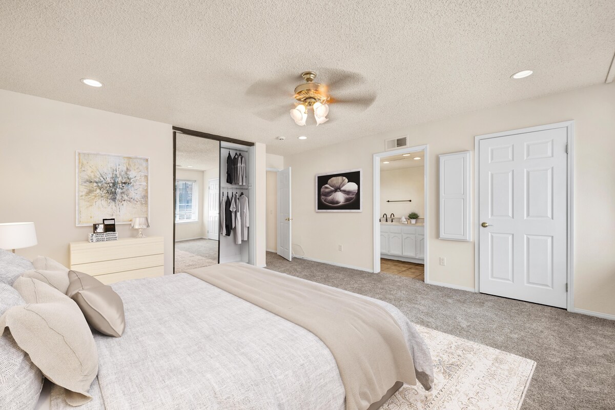 Master Bedroom Design with White Furniture Master Bedroom Design with White Furniture