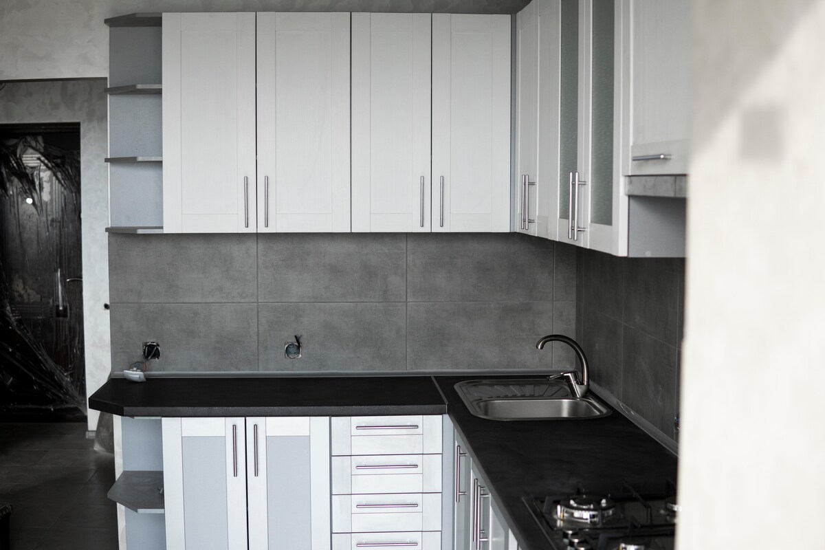 Classic White Modular Kitchen Design Classic White Modular Kitchen Design
