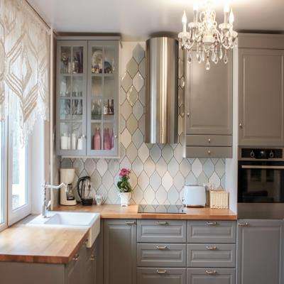 Opulent Classic Kitchen Tiles