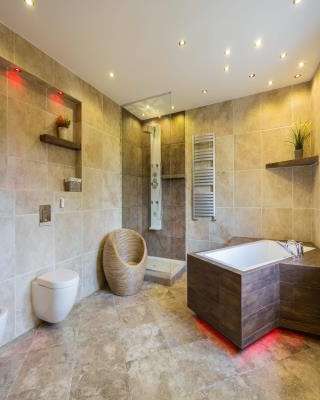 Contemporary Bathroom Design with Beige Tiles
