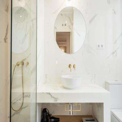 Contemporary Bathroom Design With Round Mirror