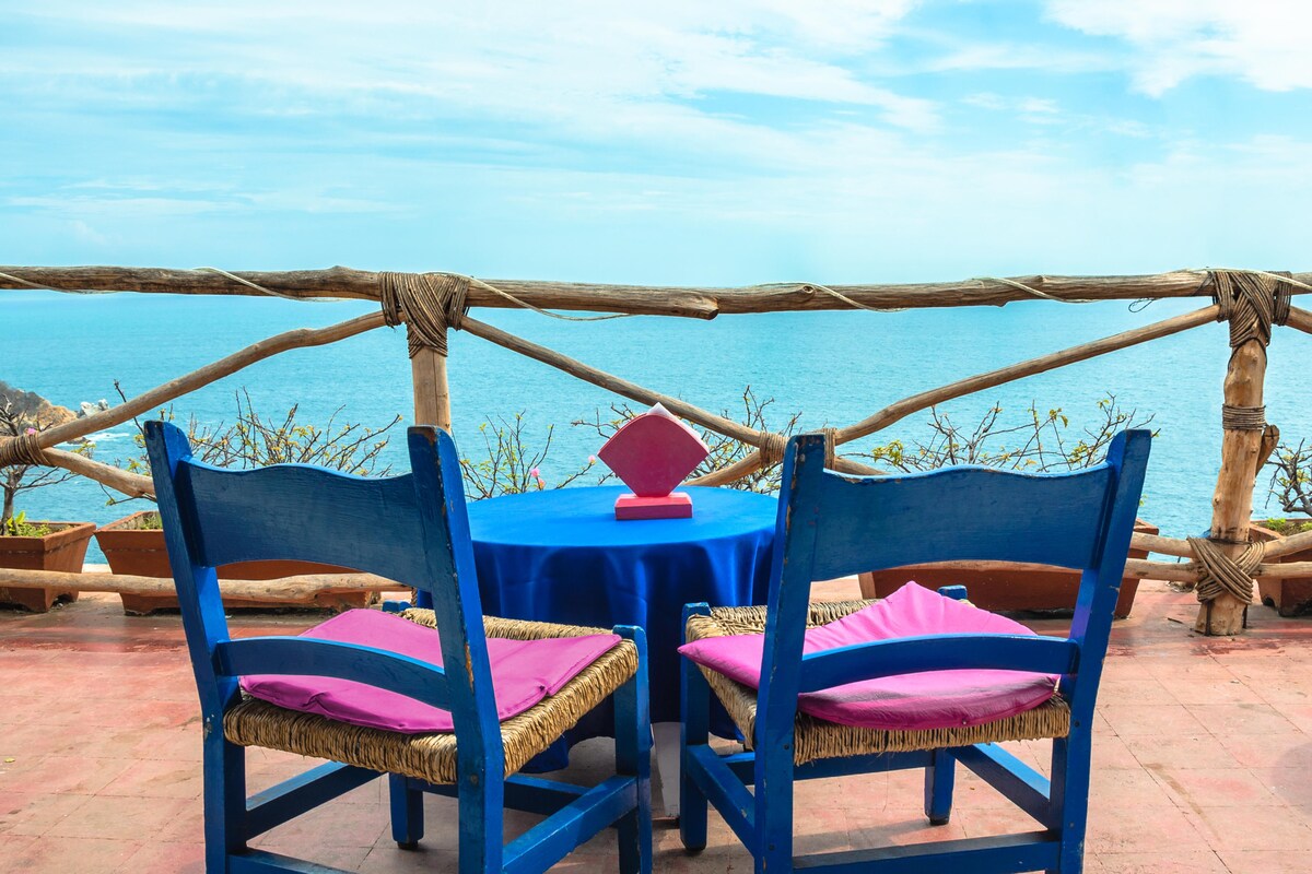 Simple Rustic Balcony Design with a Table