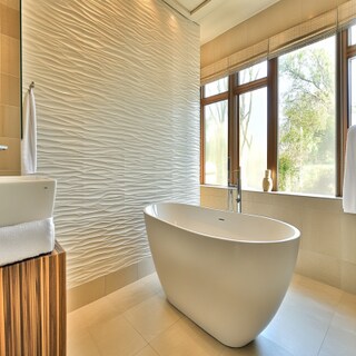 Contemporary Porcelain Off-White Stacked Bathroom Tile Design