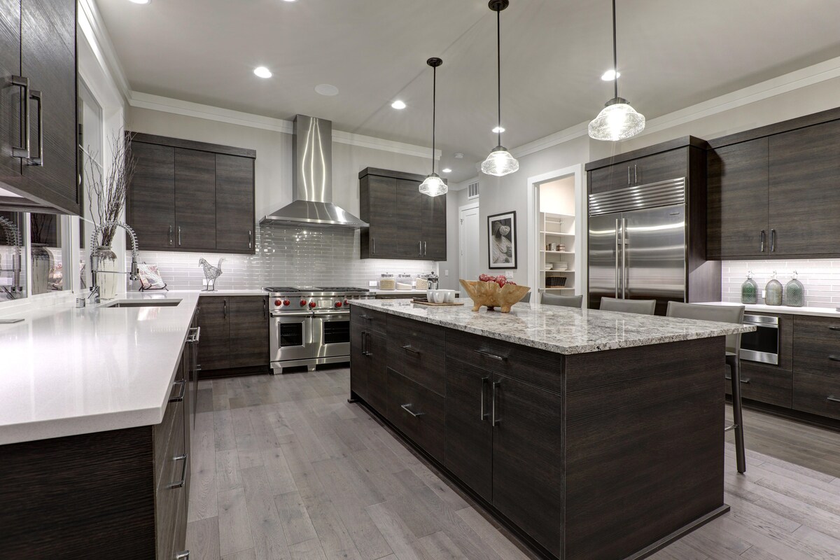 Luxurious Modern Kitchen Backsplash