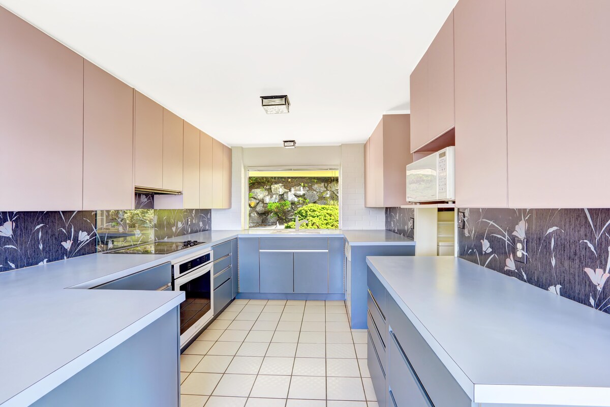 Reflective and Unique Modular Kitchen Design Reflective and Unique Modular Kitchen Design