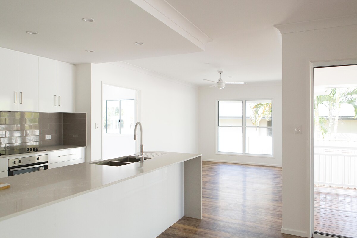 Wooden Vinyl Kitchen Floor Tiles