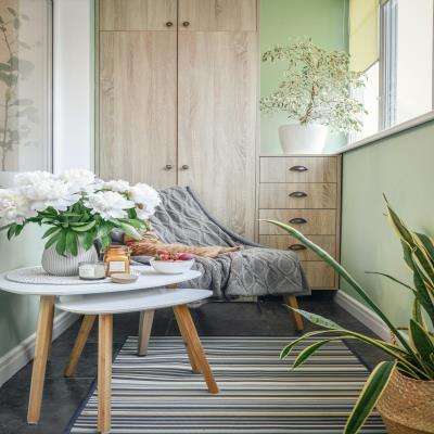 Cosy Contemporary Balcony Design with Rugs