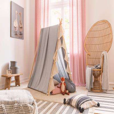 Kids Room Design with Curtains