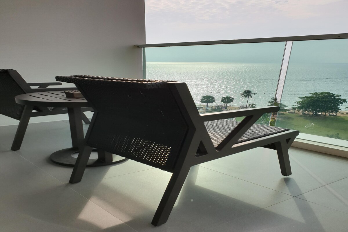 Elegant Modern Balcony Design with Armchairs Elegant Modern Balcony Design with Armchairs