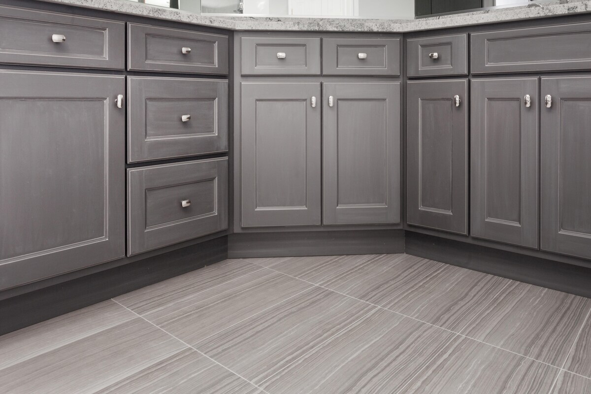 Tasteful Kitchen Porcelain Floor Tile