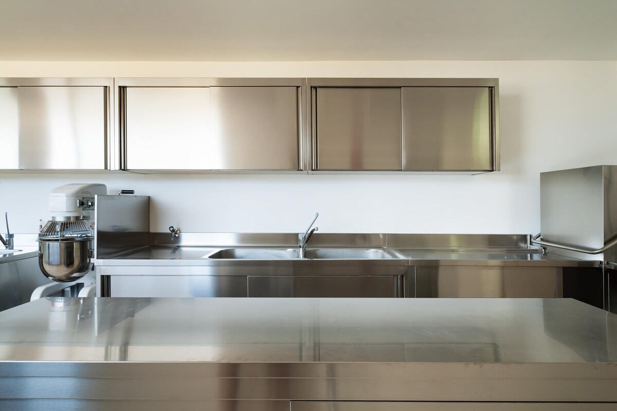 Stainless Metal Modular Kitchen