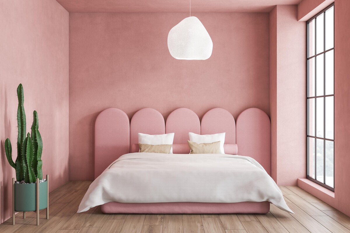 Master Bedroom Design with a Pink Headboard Master Bedroom Design with a Pink Headboard