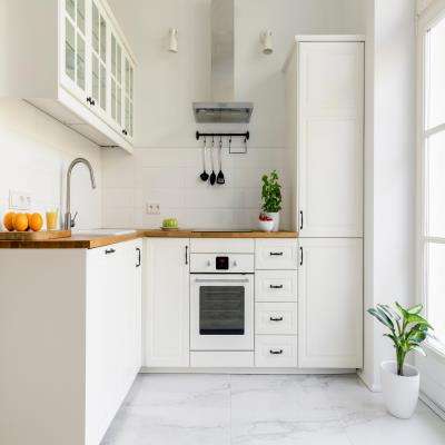 White Kitchen Modern Style