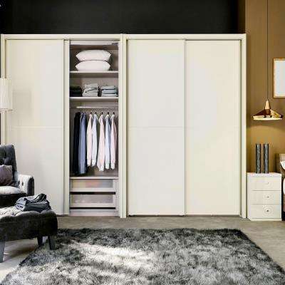 Contemporary Wardrobe Design with Shelves