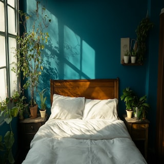 Contemporary Teal Blue Bedroom Wall Paint Design