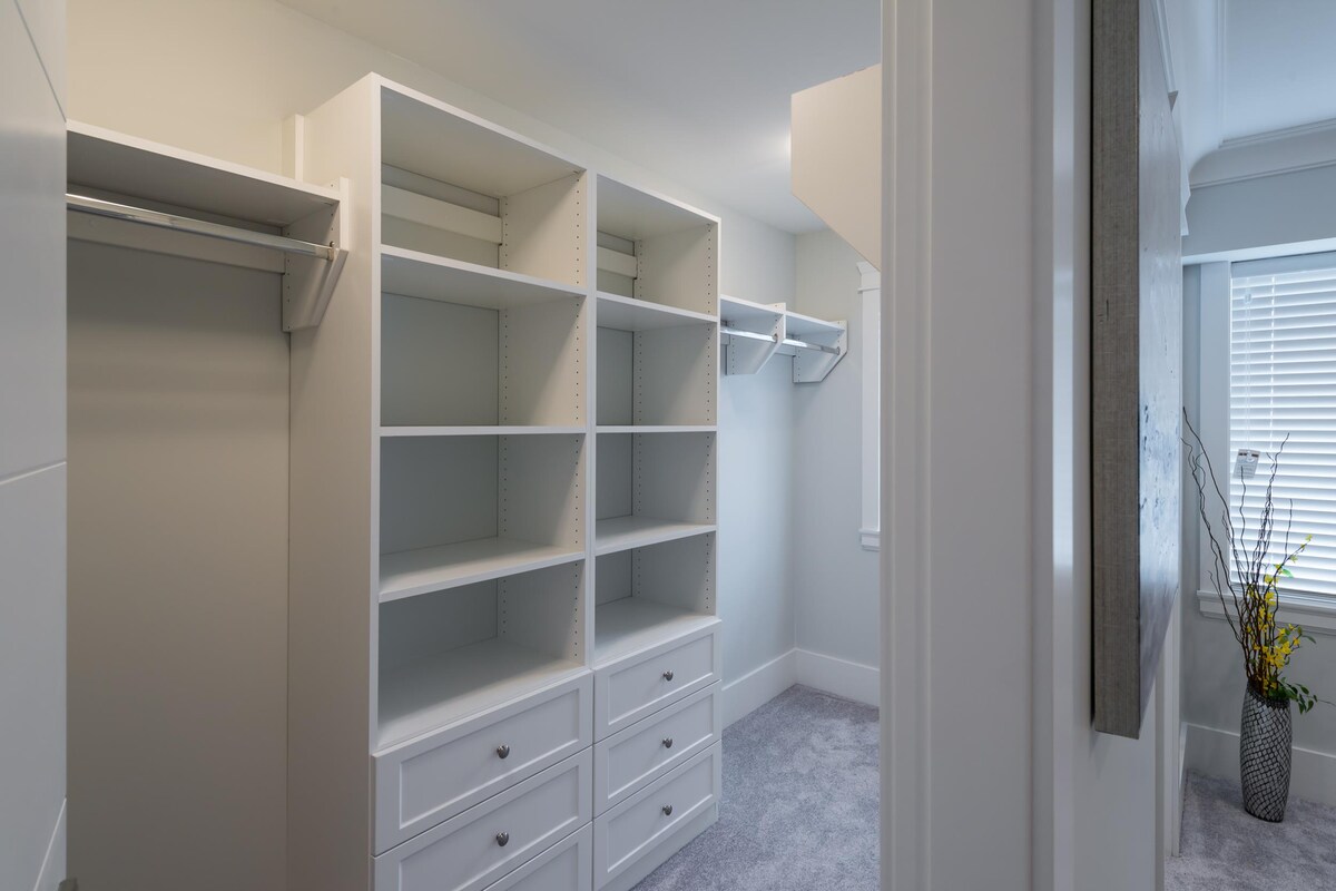 Spacious Custom Wardrobe