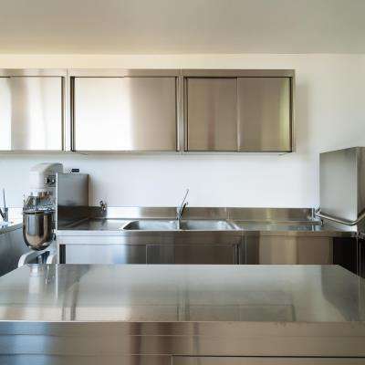 SS Modular Kitchen with Clean Finishes