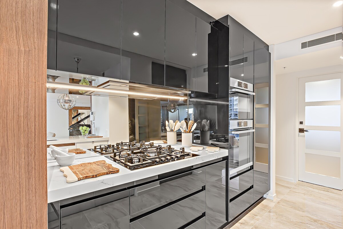 Acrylic Modular Kitchen with Luxurious Twist