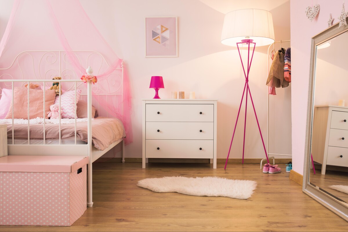 Barbie Traditional Kids Room Design