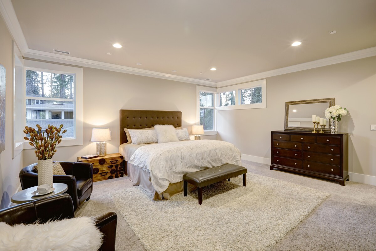 Curtain-less Beige Master Bedroom