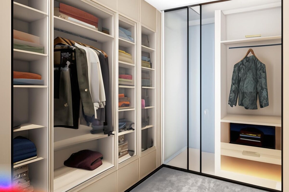 Walk-in Glass Sliding Wardrobe Doors