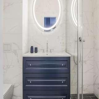 Deep Navy Bathroom Design