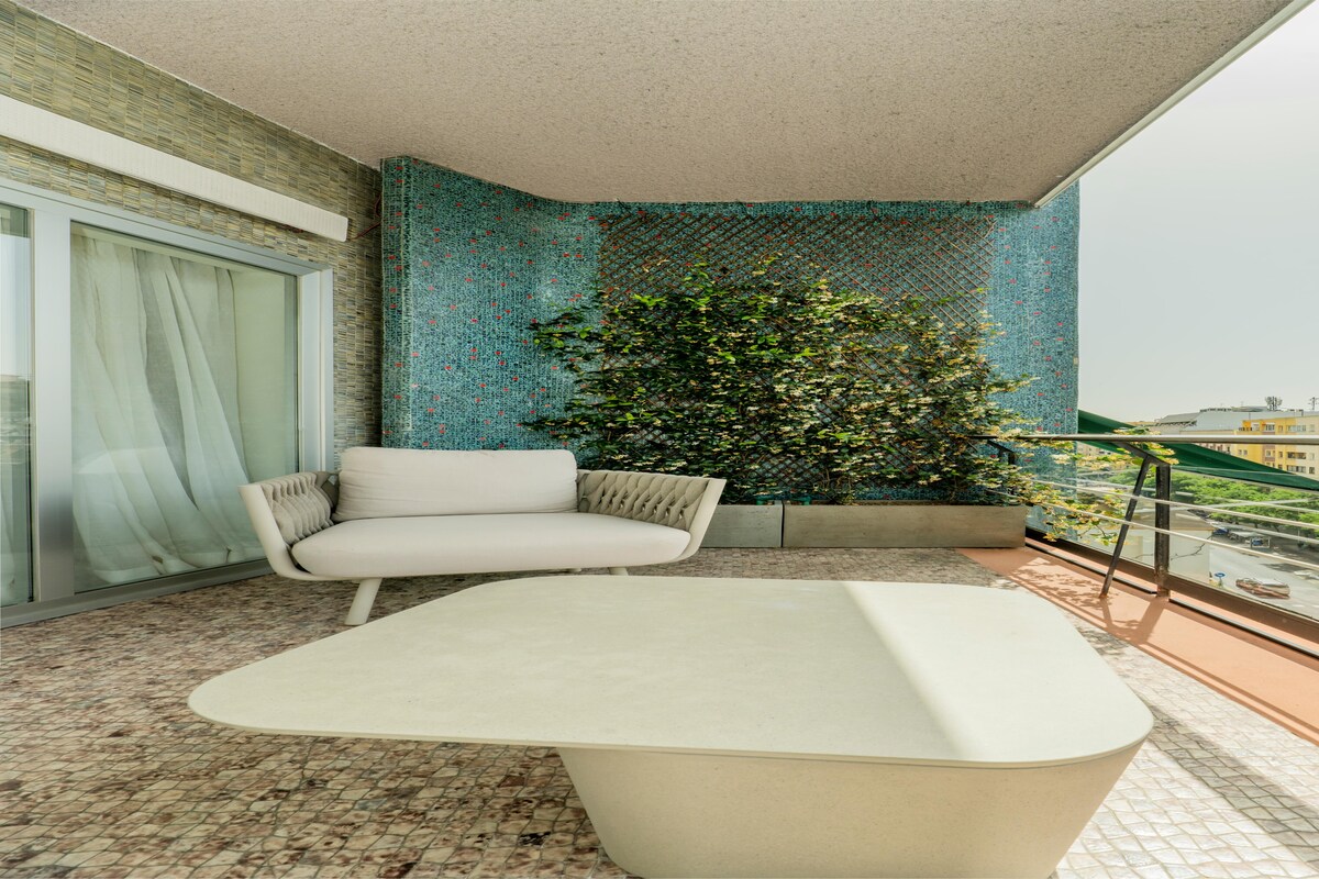 Simple Balcony Design with Planters Simple Balcony Design with Planters