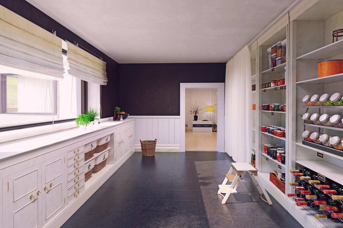 Spacious Pantry Unit in Modular Kitchen Spacious Pantry Unit in Modular Kitchen
