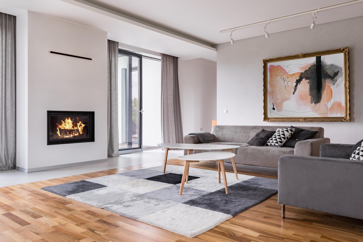 Basic Wall Painting For Living Room Design With Ceiling Lighting And A Fire Place Basic Wall Painting For Living Room Design With Ceiling Lighting And A Fire Place