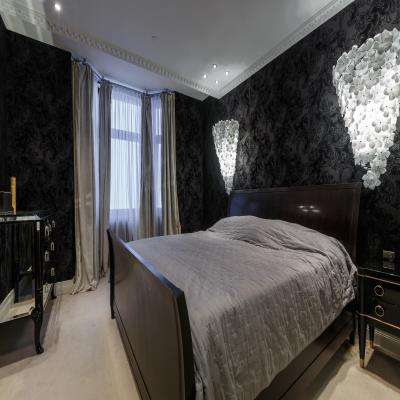 Master Bedroom Design with Black Furniture