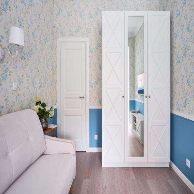 Classic Wardrobe Design with Seating Area