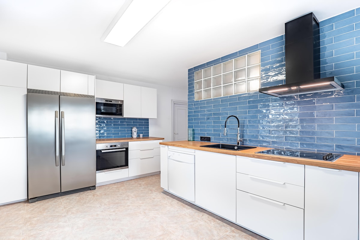 Blue Glass Kitchen Tiles