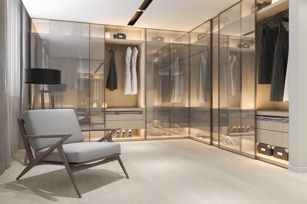 Modern Wardrobe Design With Cove Lighting Modern Wardrobe Design With Cove Lighting
