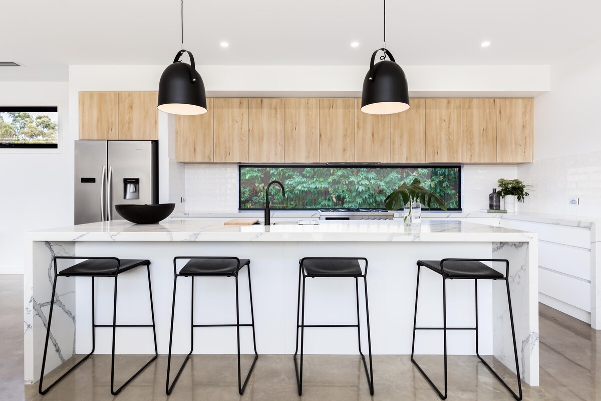 Modern Stools for Kitchen Island