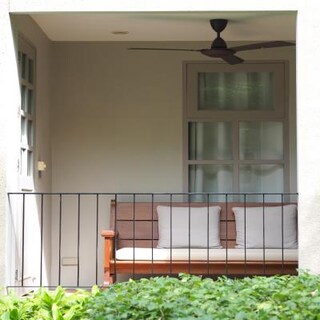 Elegant Modern Balcony Design with a Bench