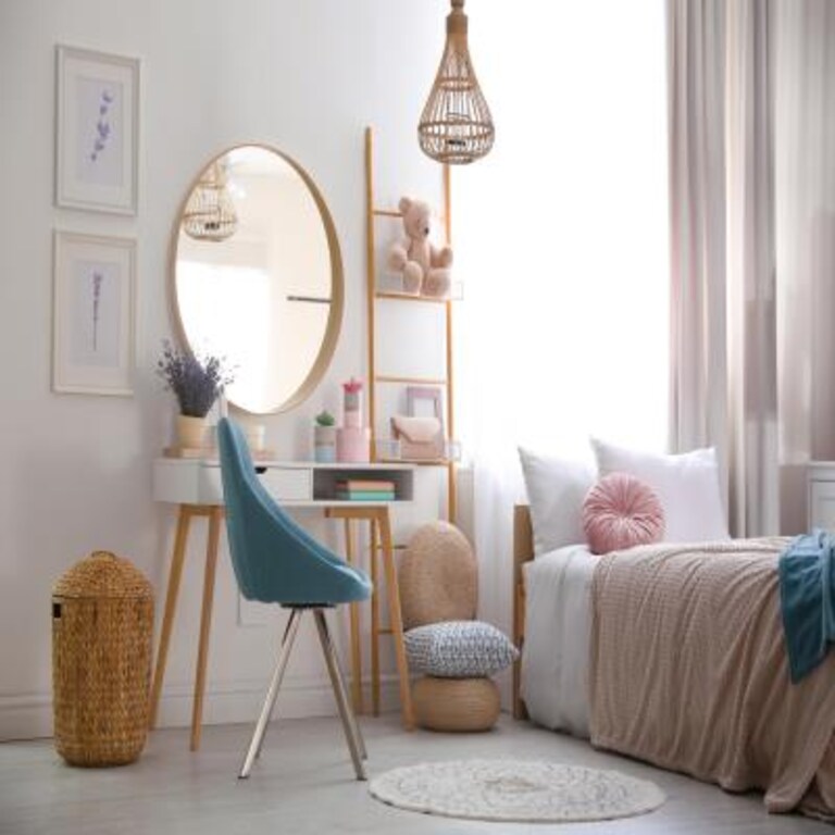 Sleek Kids Room Mirror Design