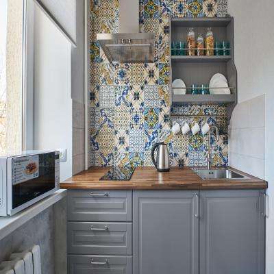 Blue and yellow Moroccan Kitchen Tiles