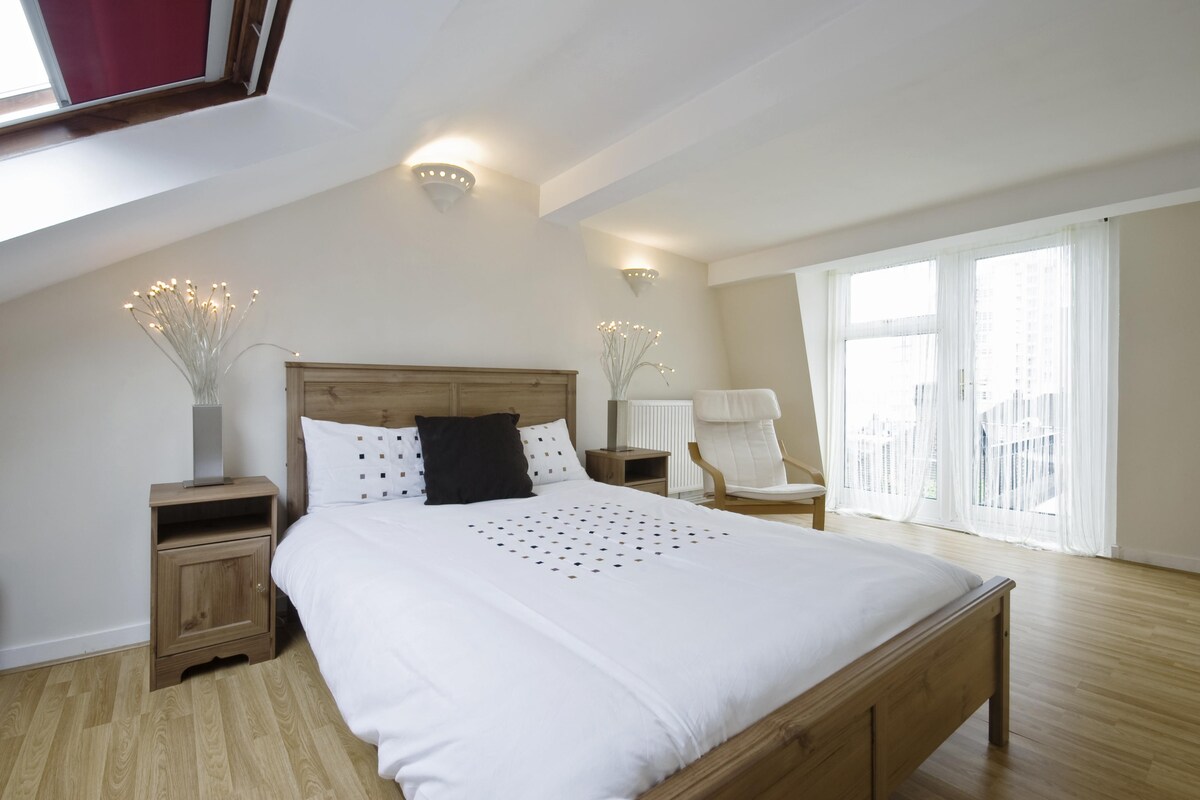 Scandinavian Master Bedroom Design for Women Scandinavian Master Bedroom Design for Women
