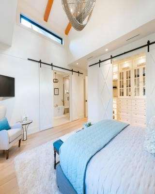 Master Bedroom Design with a Bathroom and Walk In Closet