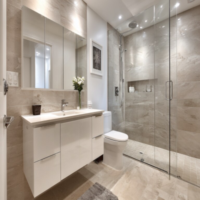 Contemporary Bathroom Design With Closed Cabinet Storage