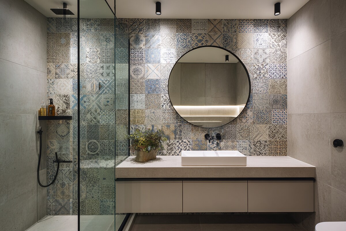 Contemporary Bathroom Design With Printed Mosaic Tiles