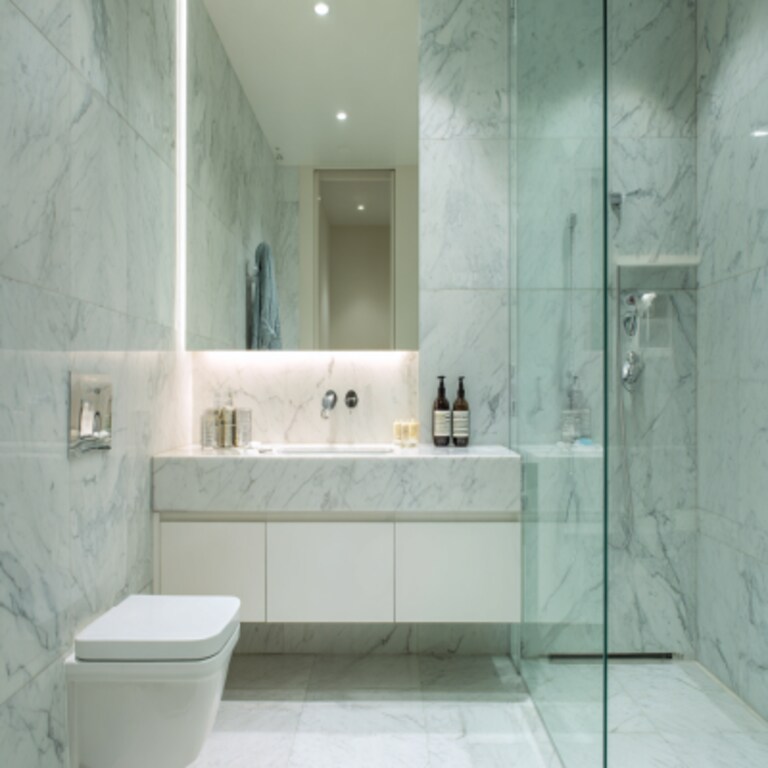 Minimal Bathroom Interior Design With White Marble