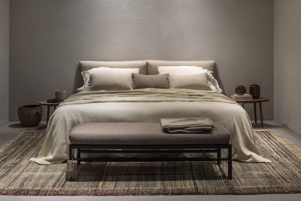 Modern Bedroom Design With A Double Bed And An Ottoman Bench Modern Bedroom Design With A Double Bed And An Ottoman Bench